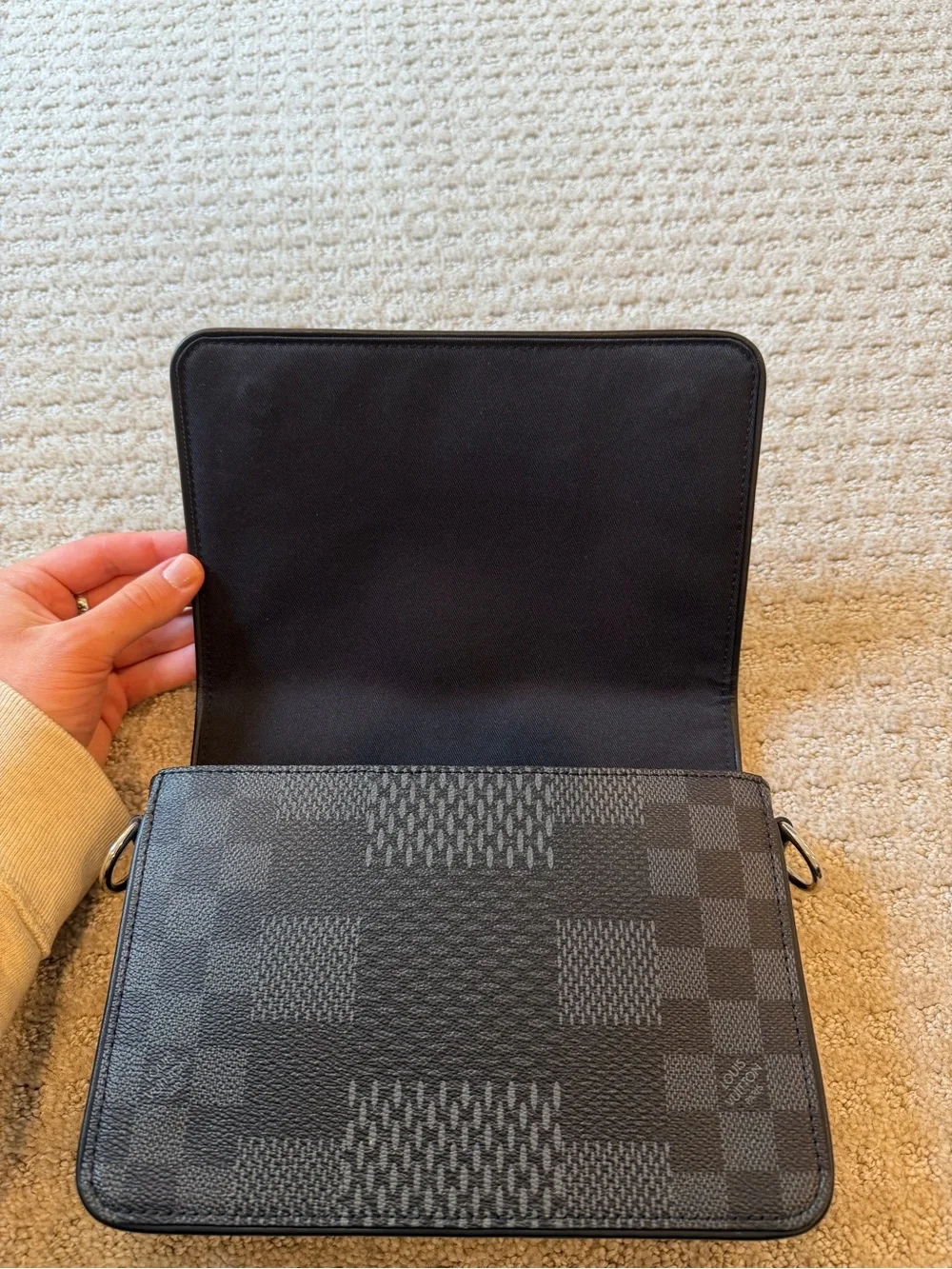 Louis Vuitton Studio Messenger